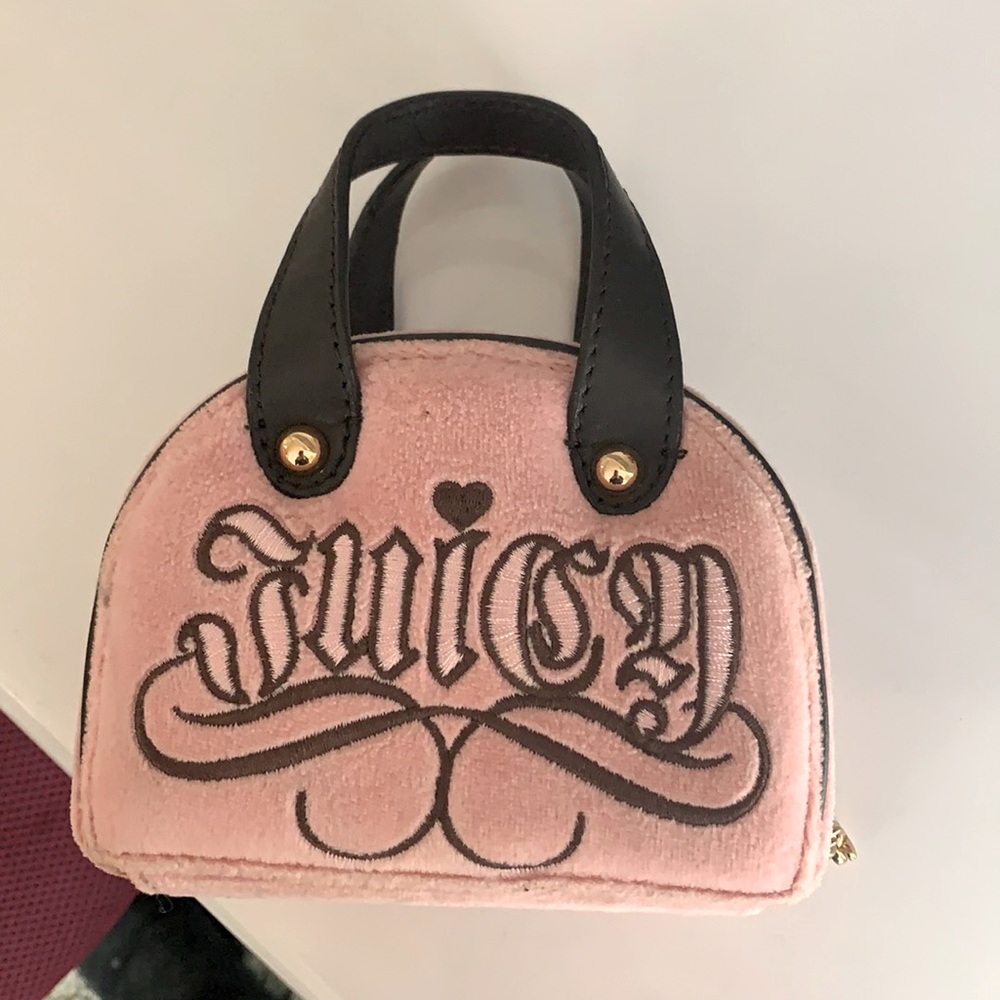 Juicy couture jewelry case